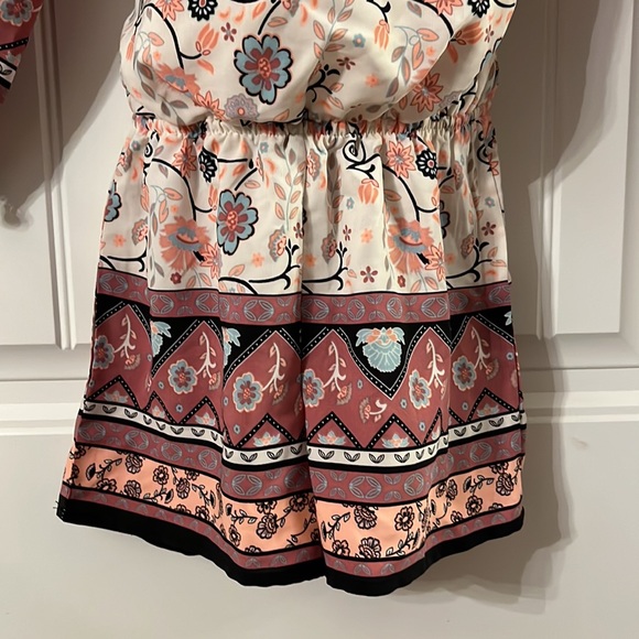 MY MICHELLE GIRLS Floral Lined Romper Size M Pom Pom Fringe with Tassel Tie - Picture 5 of 7